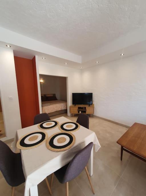 Appartement 30 M De La Plage Grimaud Eksteriør billede